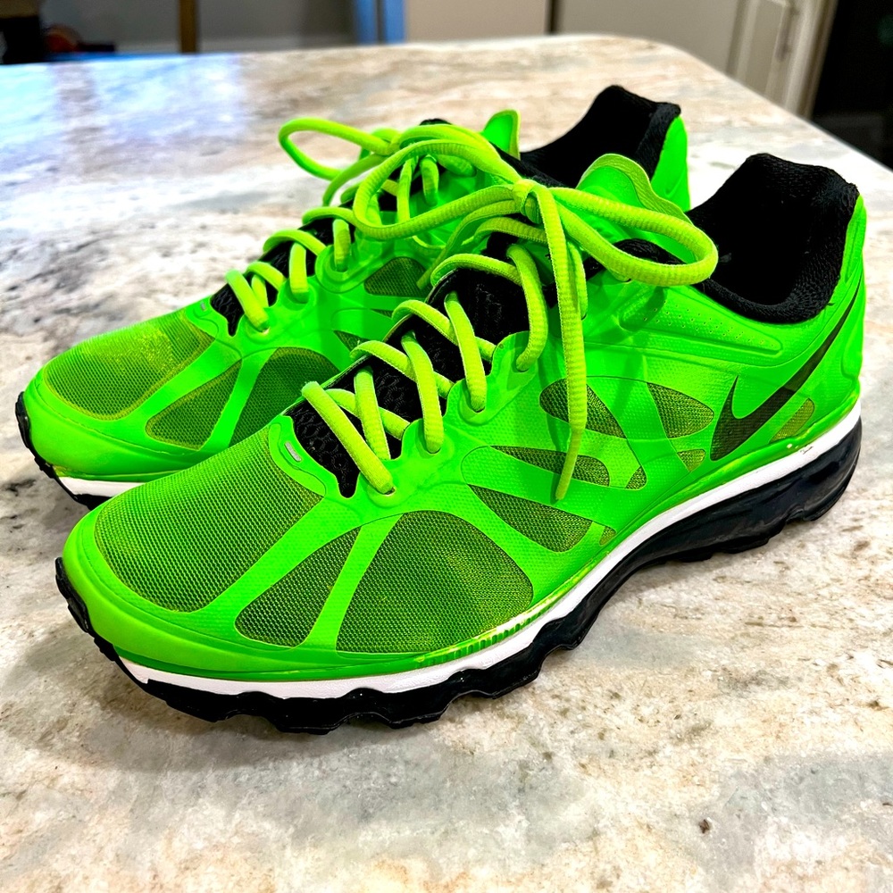 Nike Air Max 2012 Electric Green size 9